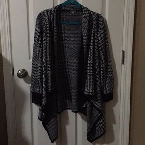 Merona houndstooth cardigan XS black and white